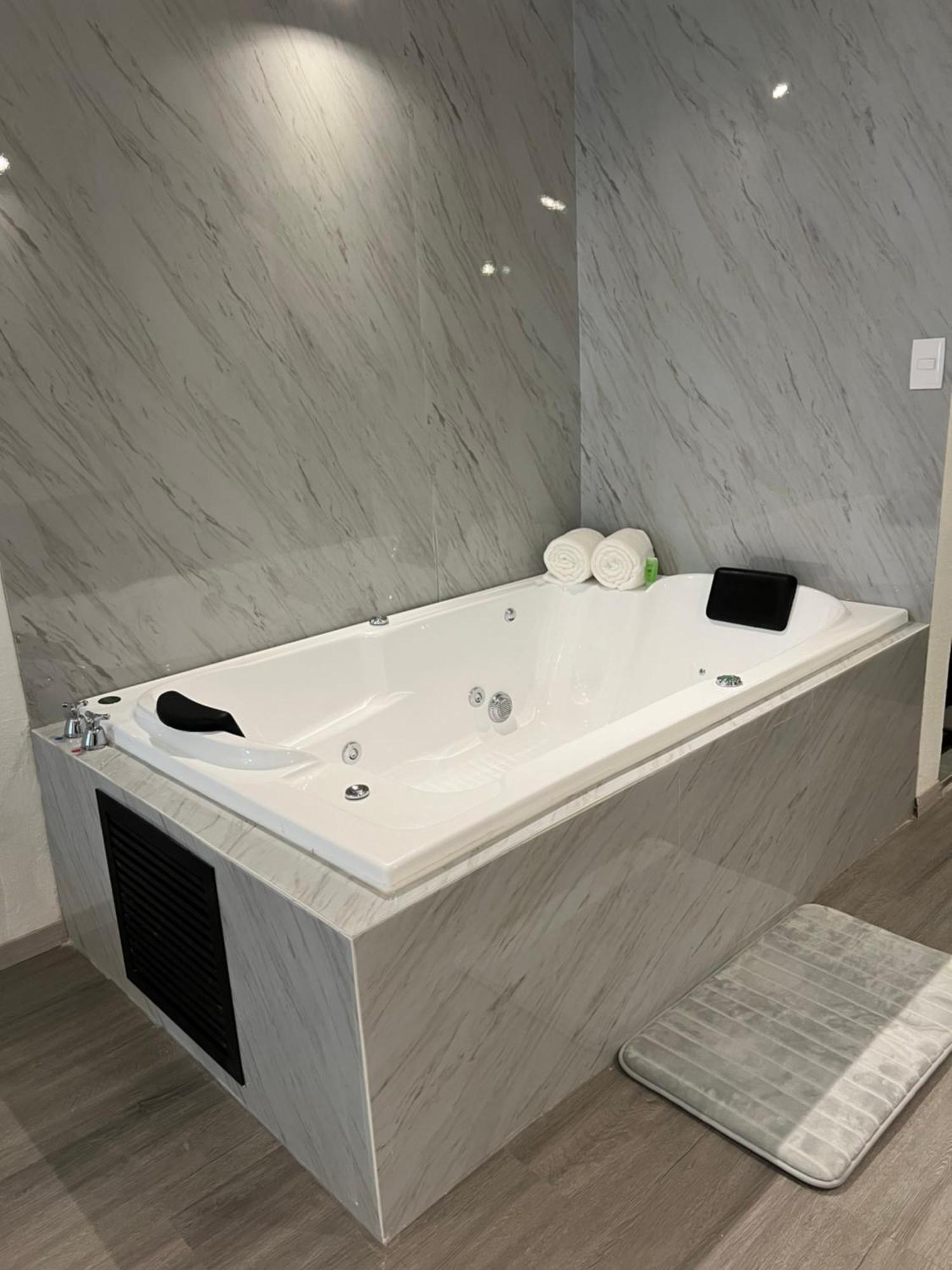Hotel Blanco Pachuca Екстериор снимка