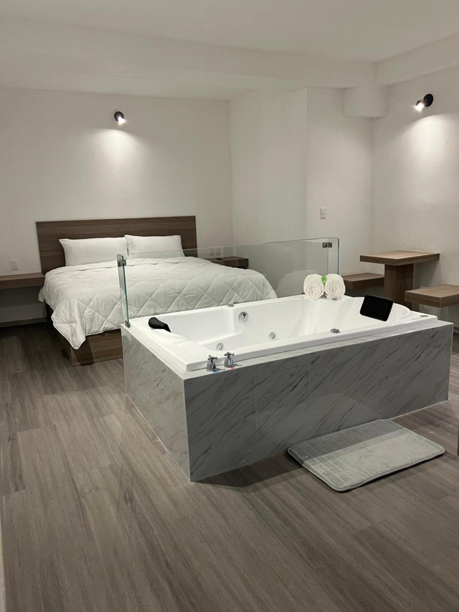 Hotel Blanco Pachuca Екстериор снимка